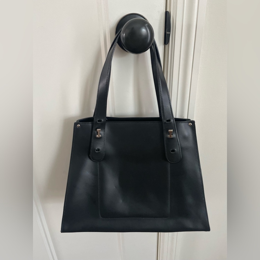 Elegant Black Tote Bag with Double Shoulder Straps